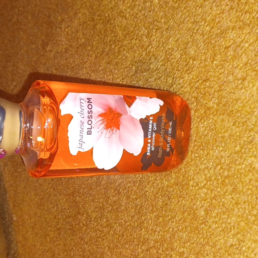 Japanese cherry blossom gel